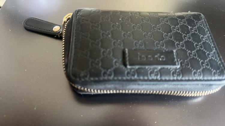 グッチ　544249（ブランド財布・小物）の商品画像 - 査定依頼日：2025年12月6日 - 最高査定価格：5,000円