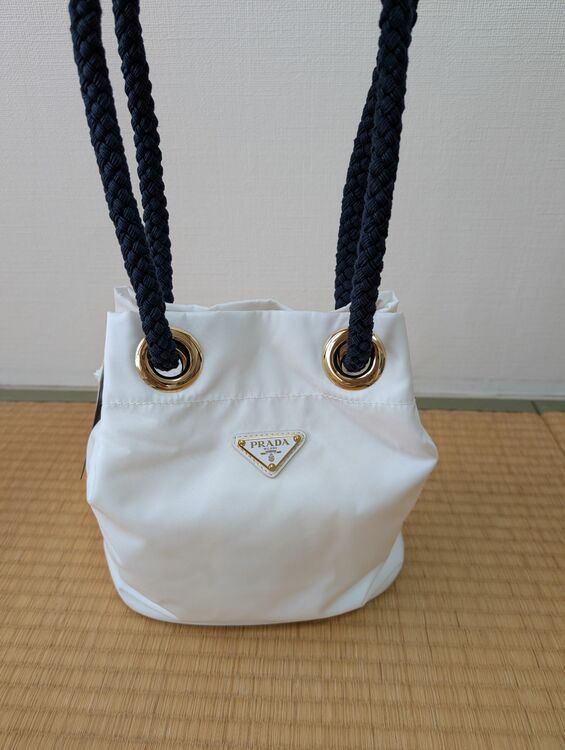 プラダ  （ブランドバッグ）の商品画像 - 査定依頼日：2025年12月3日 - 最高査定価格：160,000円