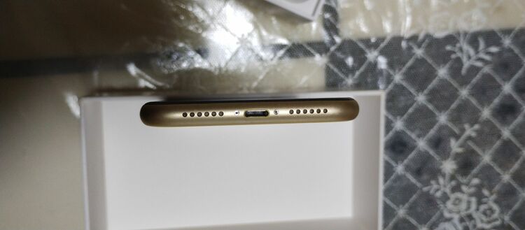 iPhone　XR（スマホ）の商品画像 - 査定依頼日：2025年7月5日 - 最高査定価格：14,000円