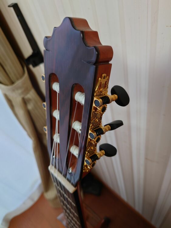 PacoCastilloパコカスティージョ215FR（ピアノ・楽器・PA機材）の商品画像 - 査定依頼日：2025年9月16日 - 最高査定価格：170,000円