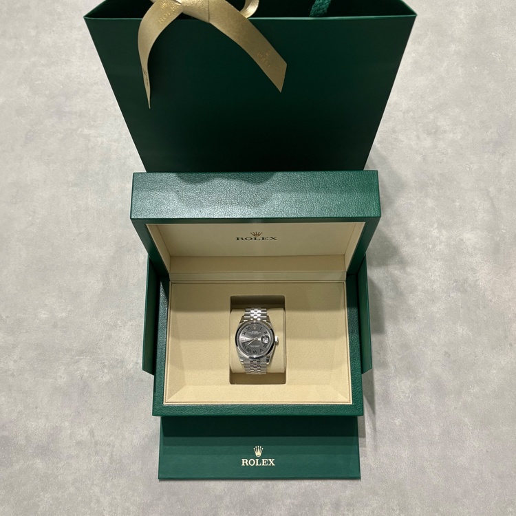 ロレックス デイトジャスト （高級時計）の商品画像 - 査定依頼日：2026年2月18日 - 最高査定価格：2,200,000円