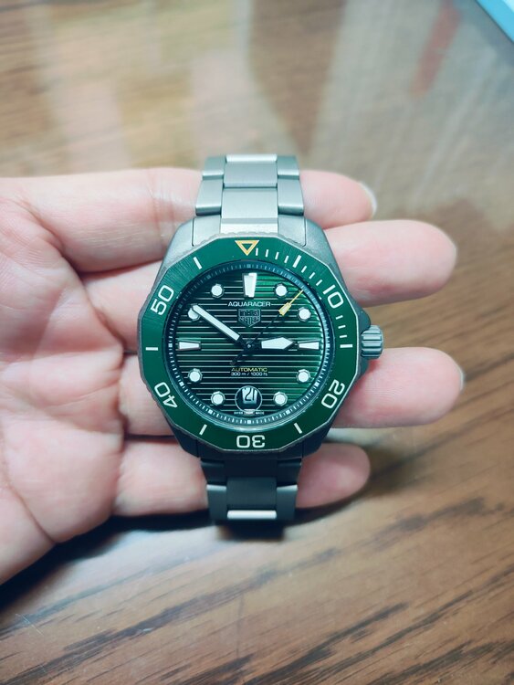 タグホイヤー アクアレーサー （高級時計）の商品画像 - 査定依頼日：2026年1月10日 - 最高査定価格：430,000円