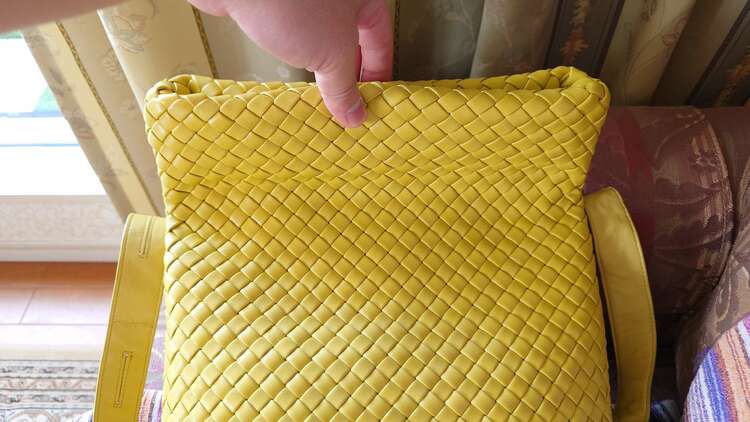 ボッテガ・ヴェネタ  （ブランドバッグ）の商品画像 - 査定依頼日：2025年5月5日 - 最高査定価格：100,000円