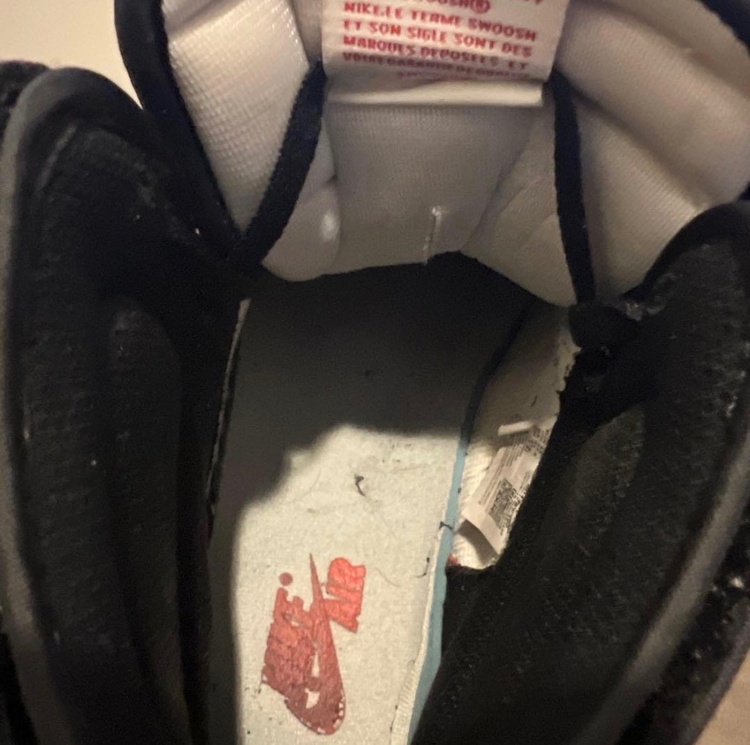 Travis Scott × Nike Air Jordan 1 High（古着・ファッション）の商品画像 - 査定依頼日：2026年9月26日 - 最高査定価格：45,000円