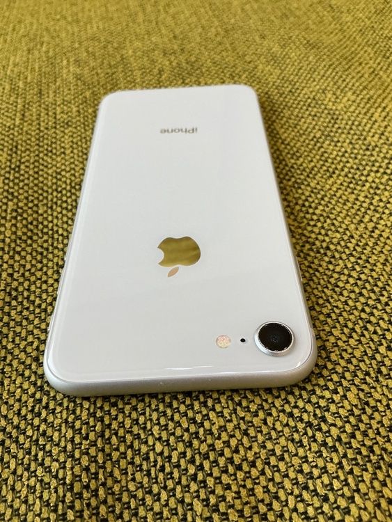 iPhone iPhone8 64GB SIMフリー（スマホ）の商品画像 - 査定依頼日：2026年7月18日 - 最高査定価格：3,000円