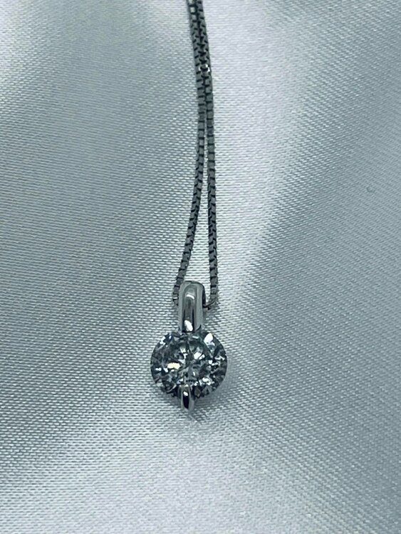 1.162ct天然ダイヤモンドネックレス（チェーンPt850、トップPt100）（宝石）の商品画像 - 査定依頼日：2026年9月15日 - 最高査定価格：300,000円