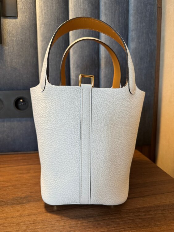 エルメス ピコタン （ブランドバッグ）の商品画像 - 査定依頼日：2025年4月20日 - 最高査定価格：520,000円