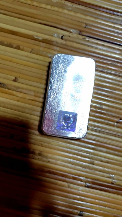 ポーランド ジャーマニア・ミント製 シルバーバー 99.99% （金・貴金属）の商品画像 - 査定依頼日：2025年9月13日 - 最高査定価格：58,468円