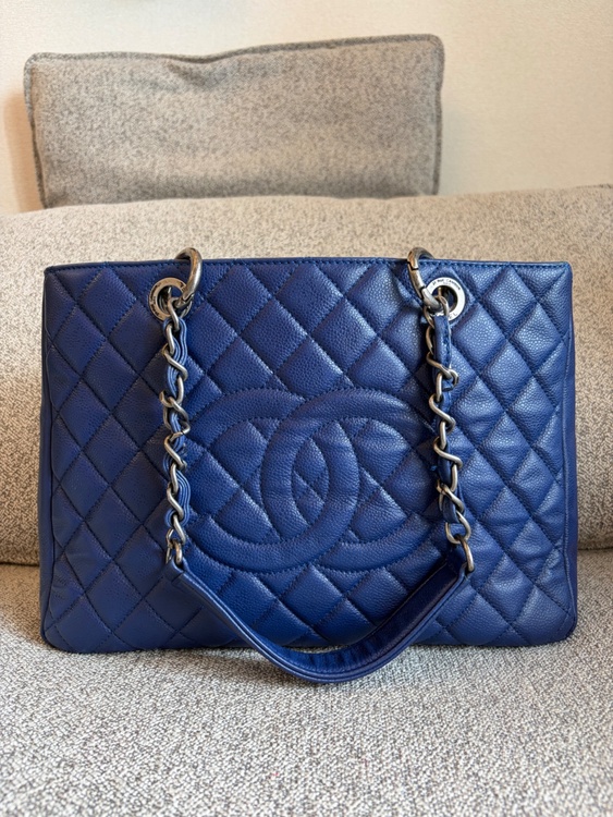 CHANEL バッグ　ブルー（ブランドバッグ）の商品画像 - 査定依頼日：2026年6月25日 - 最高査定価格：300,000円