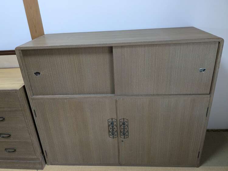 桐タンス（家具・寝具）の商品画像 - 査定依頼日：2025年4月21日 - 最高査定価格：500円