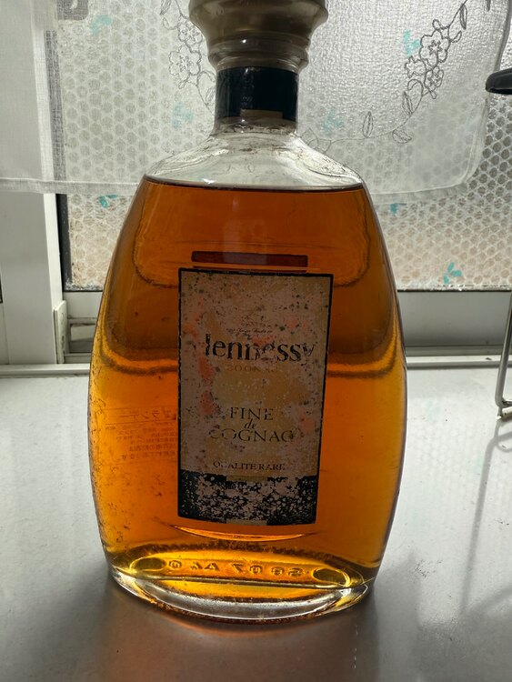 ブランデー ヘネシー （お酒）の商品画像 - 査定依頼日：2025年3月30日 - 最高査定価格：100円