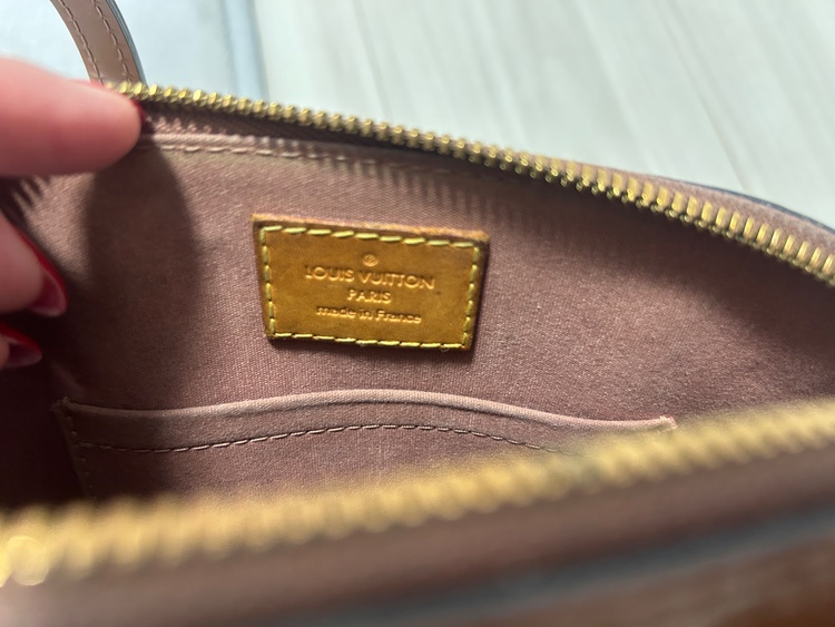 ルイヴィトン アルマ （ブランドバッグ）の商品画像 - 査定依頼日：2026年3月15日 - 最高査定価格：100,000円