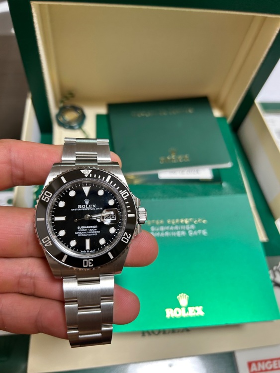 ロレックス サブマリーナー 126610Ln（高級時計）の商品画像 - 査定依頼日：2025年7月29日 - 最高査定価格：2,000,000円