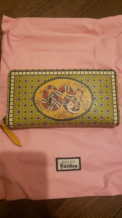 長財布（ブランド財布・小物）の商品画像 - 査定依頼日：2025年7月22日 - 最高査定価格：18,000円