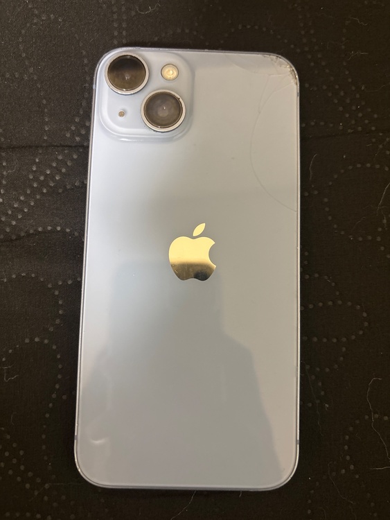 iPhone iPhone 14 128GB au（スマホ）の商品画像 - 査定依頼日：2026年9月4日 - 最高査定価格：43,500円