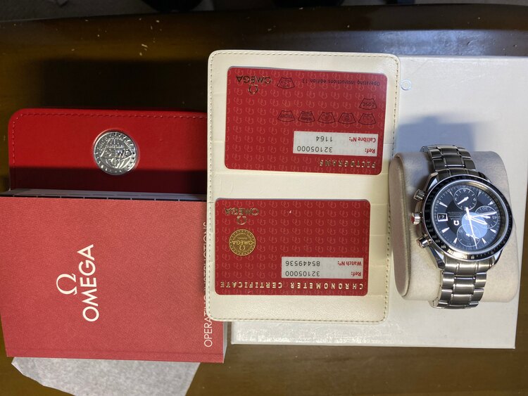 オメガ スピードマスター 3210500（高級時計）の商品画像 - 査定依頼日：2025年1月5日 - 最高査定価格：300,000円