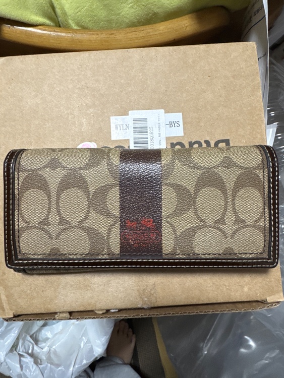 COACHの長財布（ブランド財布・小物）の商品画像 - 査定依頼日：2026年2月11日 - 最高査定価格：100,000円