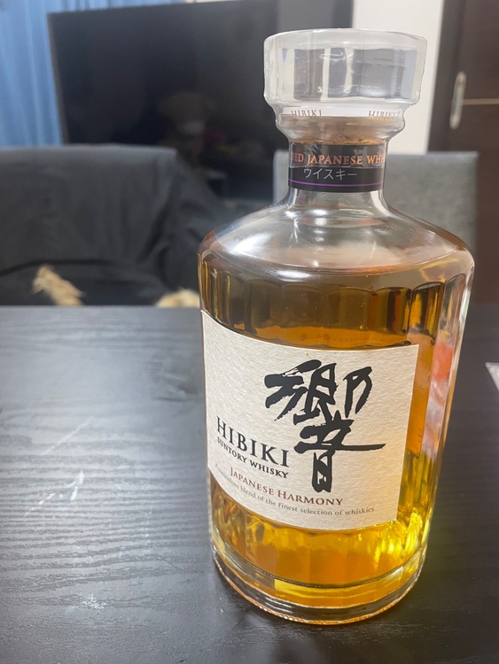 ウイスキー サントリー響 （お酒）の商品画像 - 査定依頼日：2026年3月5日 - 最高査定価格：9,500円