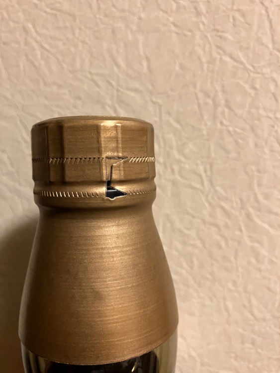 サントリー山崎12年750ml（お酒）の商品画像 - 査定依頼日：2025年6月7日 - 最高査定価格：35,000円