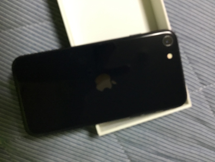 iPhone iPhone SE (第 3 世代) 64GB SIMフリー（スマホ）の商品画像 - 査定依頼日：2026年8月11日 - 最高査定価格：14,000円