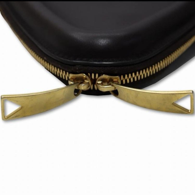 666511 ビーク ラージ レザー ショルダー トートバッグ（ブランドバッグ）の商品画像 - 査定依頼日：2025年9月3日 - 最高査定価格：80,000円