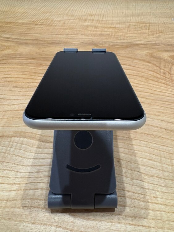 iPhone11（スマホ）の商品画像 - 査定依頼日：2025年3月17日 - 最高査定価格：18,000円