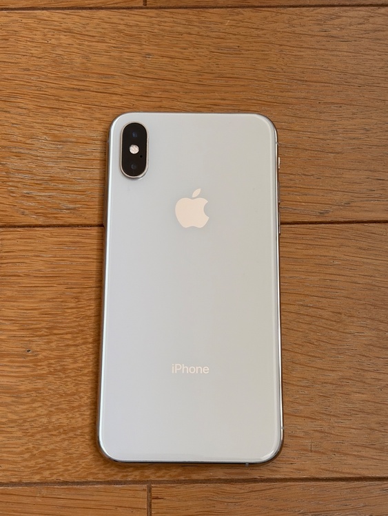iPhone iPhoneXS 64GB docomo（スマホ）の商品画像 - 査定依頼日：2026年10月1日 - 最高査定価格：14,000円