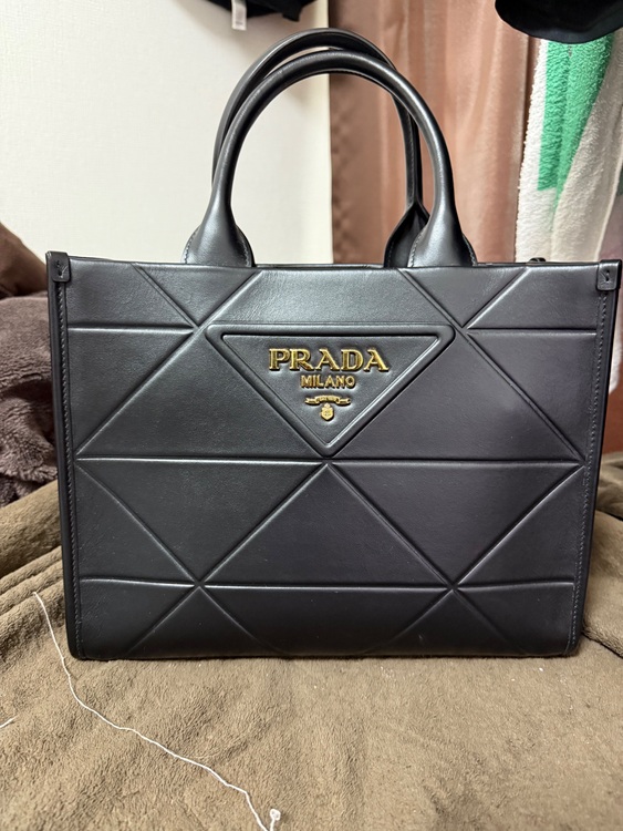 プラダ  （ブランドバッグ）の商品画像 - 査定依頼日：2025年10月22日 - 最高査定価格：220,000円
