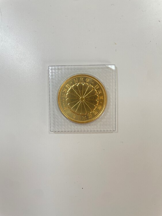 昭和天皇60年記念金貨（金・貴金属）の商品画像 - 査定依頼日：2024年2月18日 - 最高査定価格：170,000円