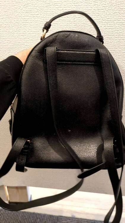 コーチ　リュック（ブランドバッグ）の商品画像 - 査定依頼日：2025年4月19日 - 最高査定価格：1,000円