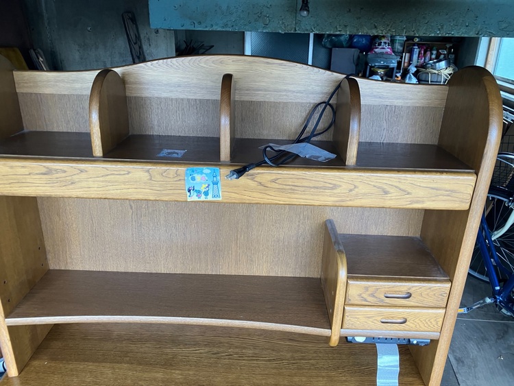 学習机（家具・寝具）の商品画像 - 査定依頼日：2025年8月29日 - 最高査定価格：5,000円