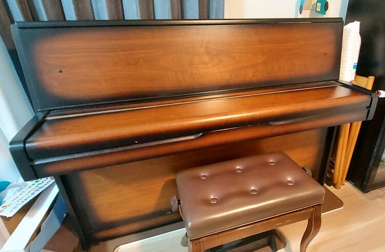 M1（ピアノ・楽器・PA機材）の商品画像 - 査定依頼日：2026年1月18日 - 最高査定価格：10,000円