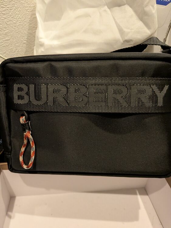 BURBERRYショルダーバッグ（ブランドバッグ）の商品画像 - 査定依頼日：2025年10月13日 - 最高査定価格：5,000円