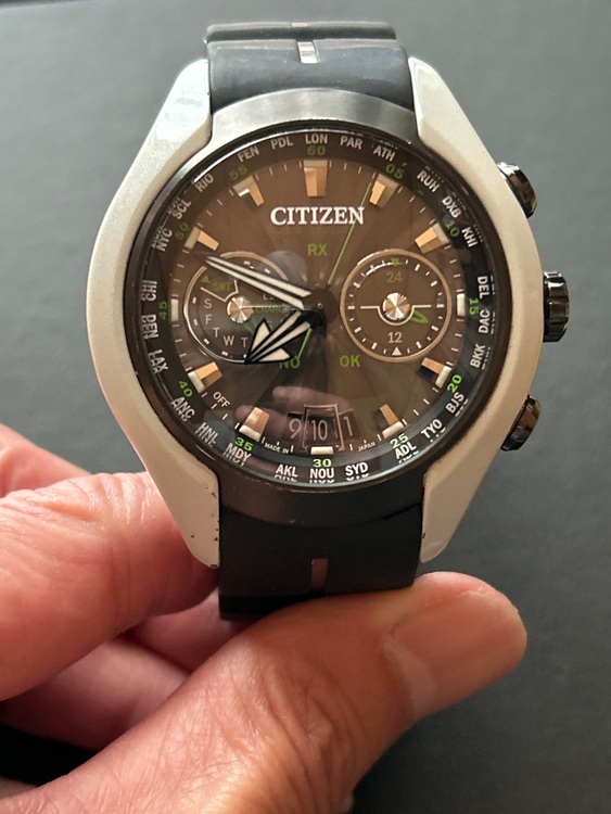 シチズンサテライトウェーブ限定CC1064-01E（高級時計）の商品画像 - 査定依頼日：2025年11月10日 - 最高査定価格：35,000円