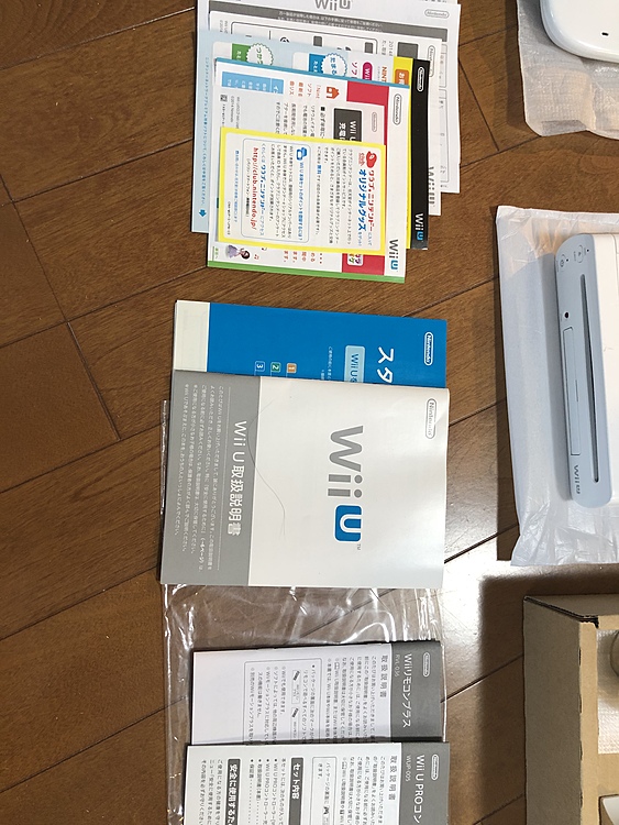 WiiU マリオカート8セット白（ゲーム機本体・ゲームソフト）の商品画像 - 査定依頼日：2020年4月18日 - 最高査定価格：4,200円