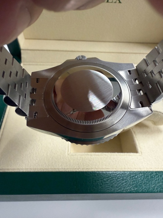 ロレックス GMTマスター （高級時計）の商品画像 - 査定依頼日：2025年11月28日 - 最高査定価格：2,850,000円