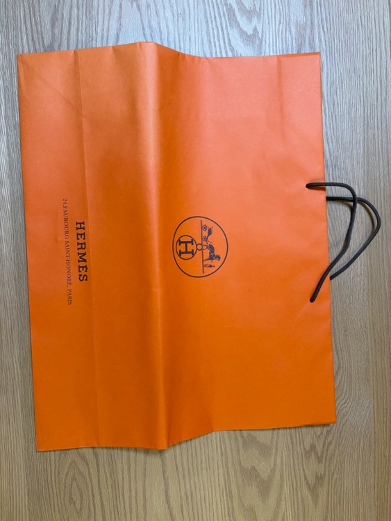 トートバック　2個（ブランドバッグ）の商品画像 - 査定依頼日：2026年2月25日 - 最高査定価格：90,000円