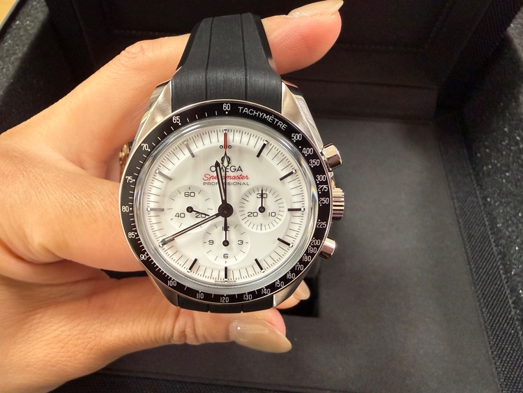 オメガ スピードマスター （高級時計）の商品画像 - 査定依頼日：2025年10月1日 - 最高査定価格：1,100,000円