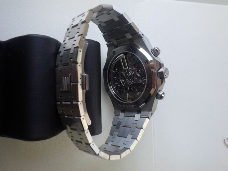 TR5662M（高級時計）の商品画像 - 査定依頼日：2025年11月11日 - 最高査定価格：6,650,000円