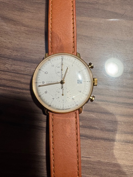 その他 その他 ユンハンスマックスビルくろの（高級時計）の商品画像 - 査定依頼日：2025年8月17日 - 最高査定価格：61,000円