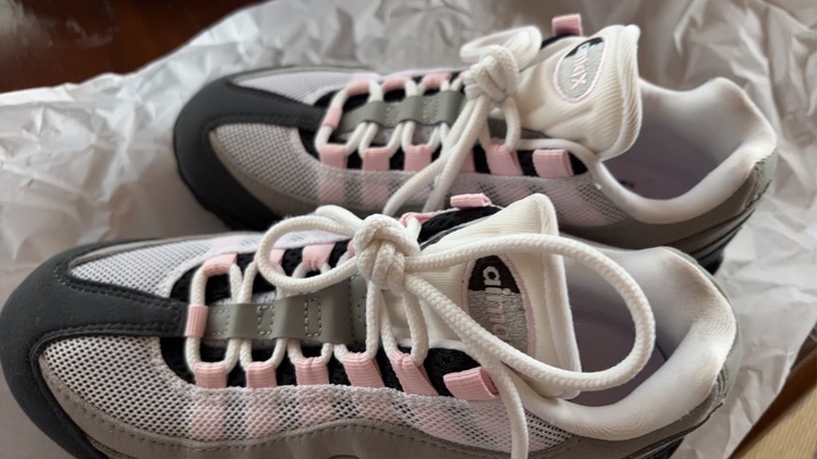 NIKEエアーMAX（古着・ファッション）の商品画像 - 査定依頼日：2026年6月11日 - 最高査定価格：100,000円