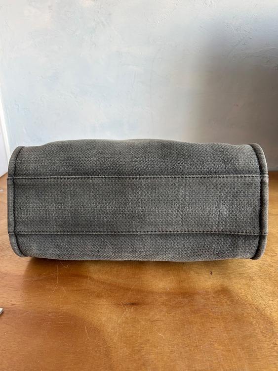 ドーヴィル　チェーントートバッグ（ブランドバッグ）の商品画像 - 査定依頼日：2026年4月18日 - 最高査定価格：350,000円