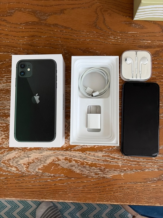 iPhone11 256GB docomo（スマホ）の商品画像 - 査定依頼日：2026年5月9日 - 最高査定価格：20,000円