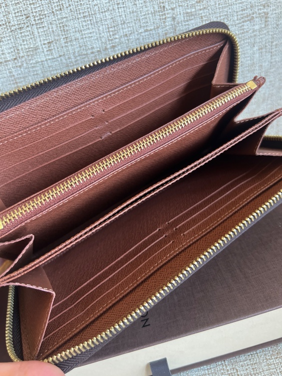 モノグラム M42616（ブランド財布・小物）の商品画像 - 査定依頼日：2026年7月14日 - 最高査定価格：100,000円