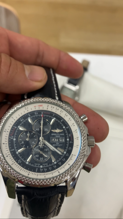 ブライトリング その他 （高級時計）の商品画像 - 査定依頼日：2025年12月10日 - 最高査定価格：450,000円