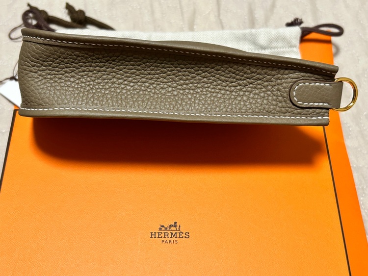 エブリン tpm（ブランドバッグ）の商品画像 - 査定依頼日：2025年10月1日 - 最高査定価格：350,000円