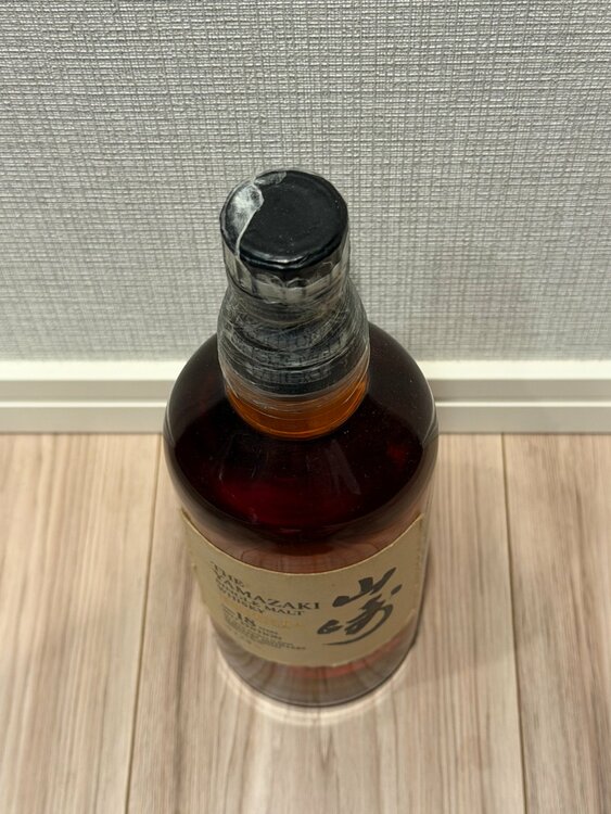 サントリー 山崎 18年 ミズナラ 2017 エディション 700ml（お酒）の商品画像 - 査定依頼日：2026年8月18日 - 最高査定価格：220,000円