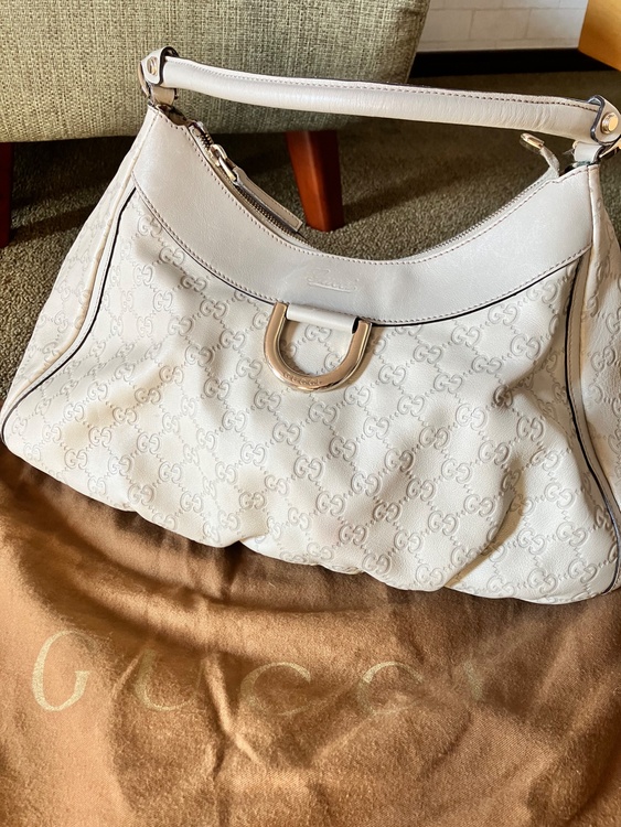 シマラインレザー（ブランドバッグ）の商品画像 - 査定依頼日：2026年1月24日 - 最高査定価格：40,000円