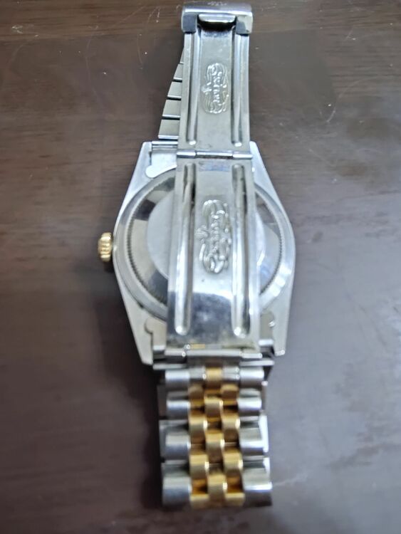 ロレックス パーペチュアルデイト 16233（高級時計）の商品画像 - 査定依頼日：2025年6月8日 - 最高査定価格：900,000円