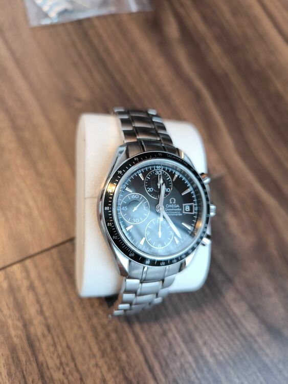 オメガ スピードマスター 32105000（高級時計）の商品画像 - 査定依頼日：2025年8月29日 - 最高査定価格：300,000円